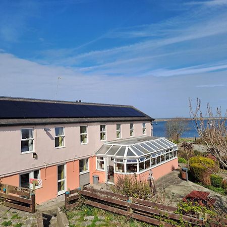 Boathouse Hotel Holyhead Eksteriør bilde