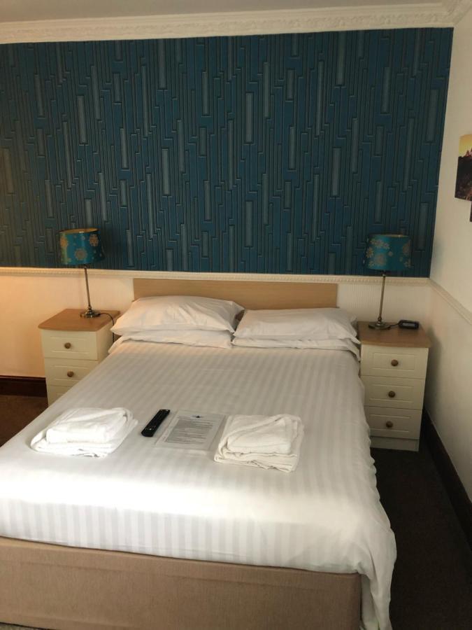 Boathouse Hotel Holyhead Eksteriør bilde