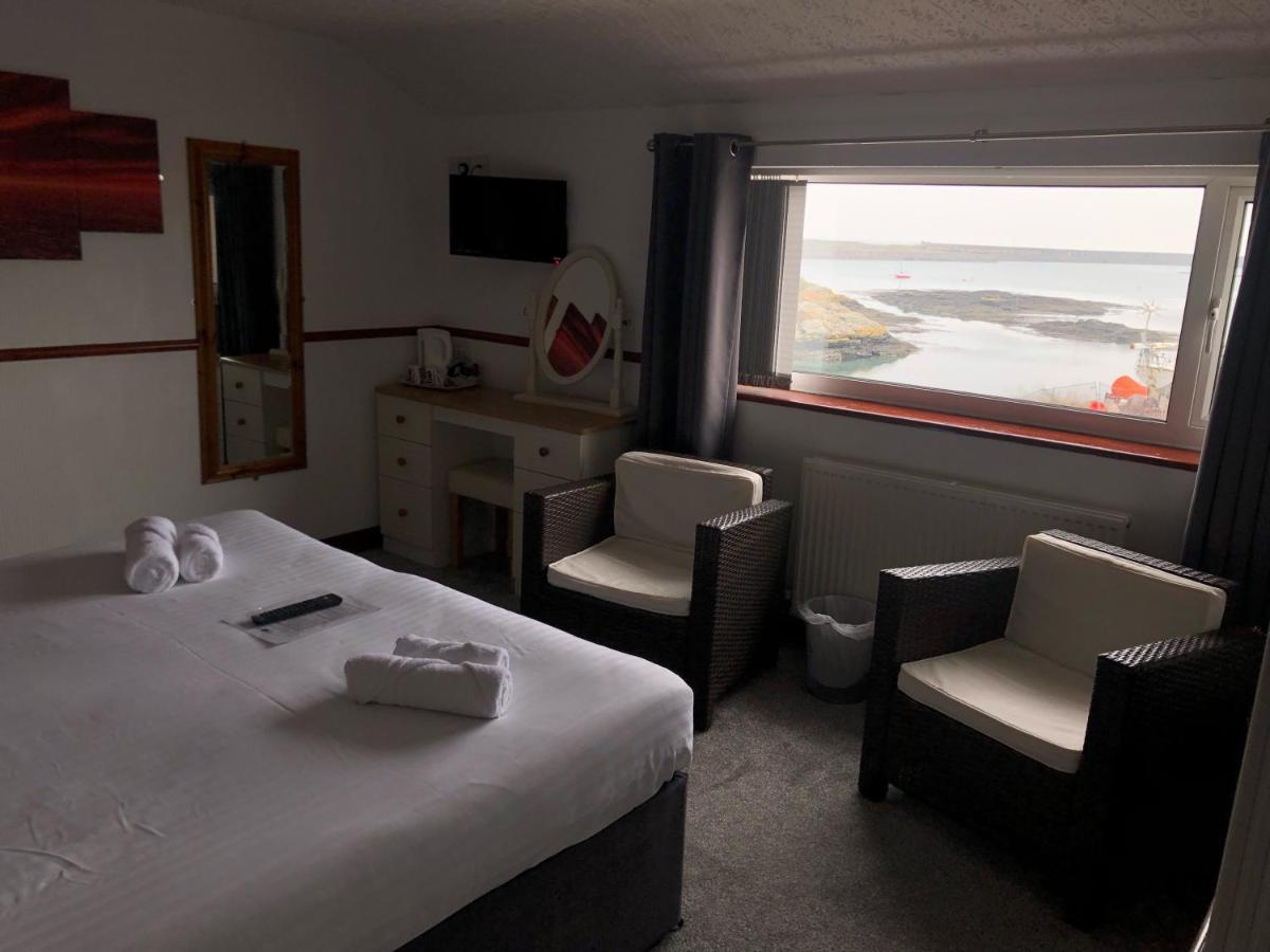 Boathouse Hotel Holyhead Eksteriør bilde