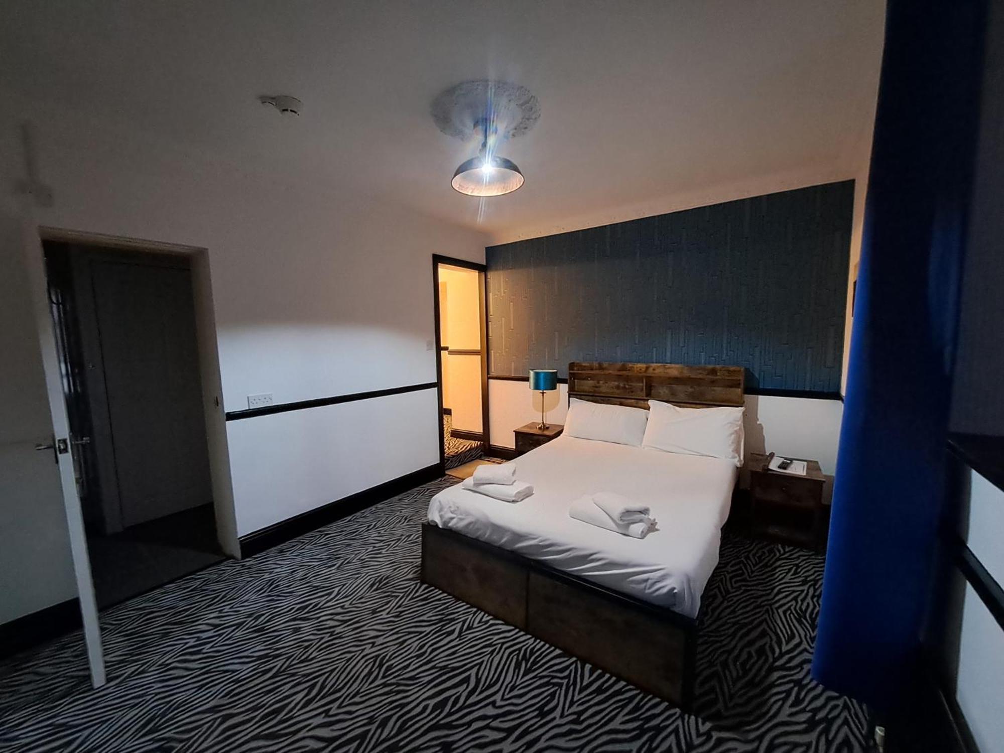 Boathouse Hotel Holyhead Eksteriør bilde