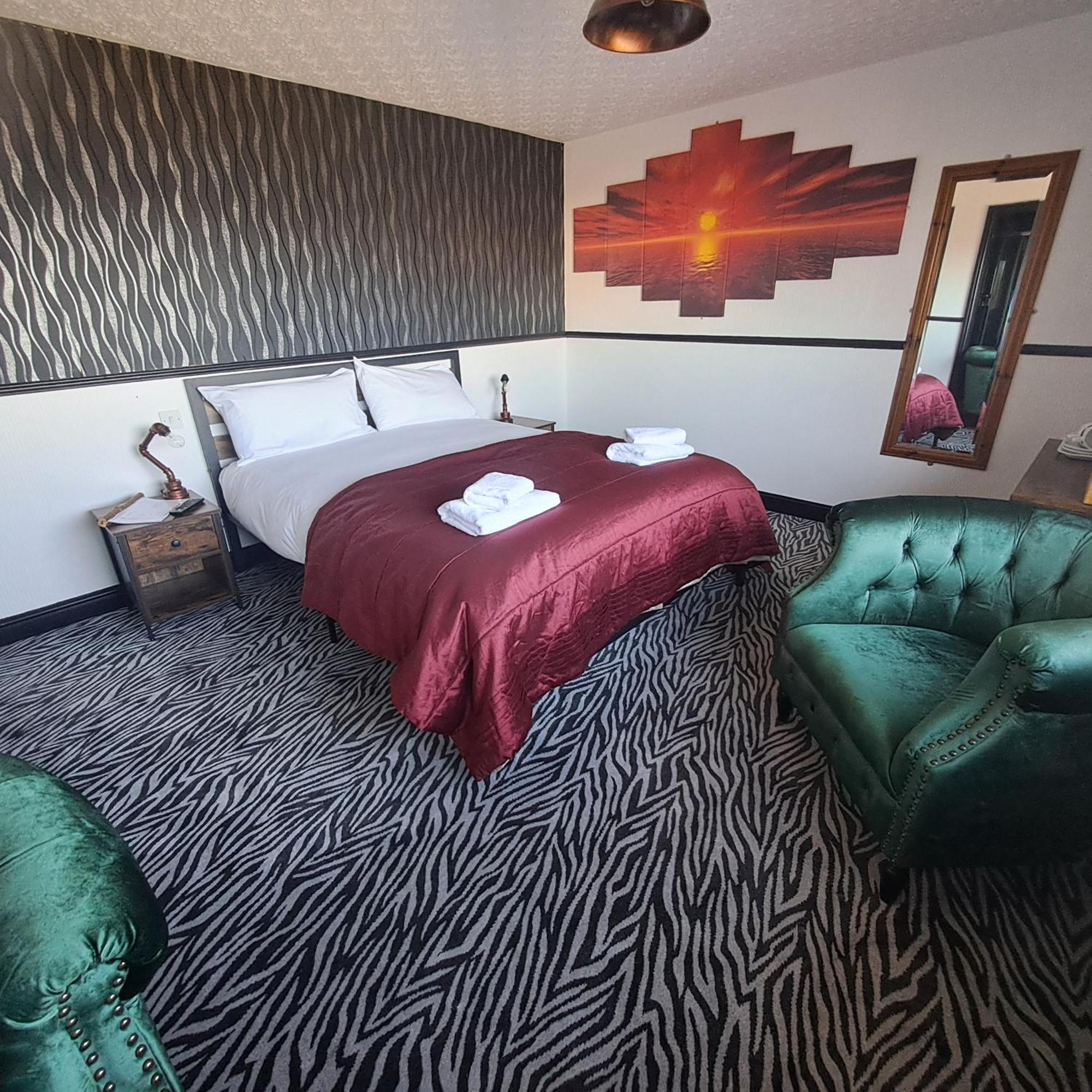 Boathouse Hotel Holyhead Eksteriør bilde