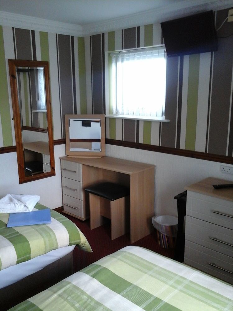 Boathouse Hotel Holyhead Eksteriør bilde